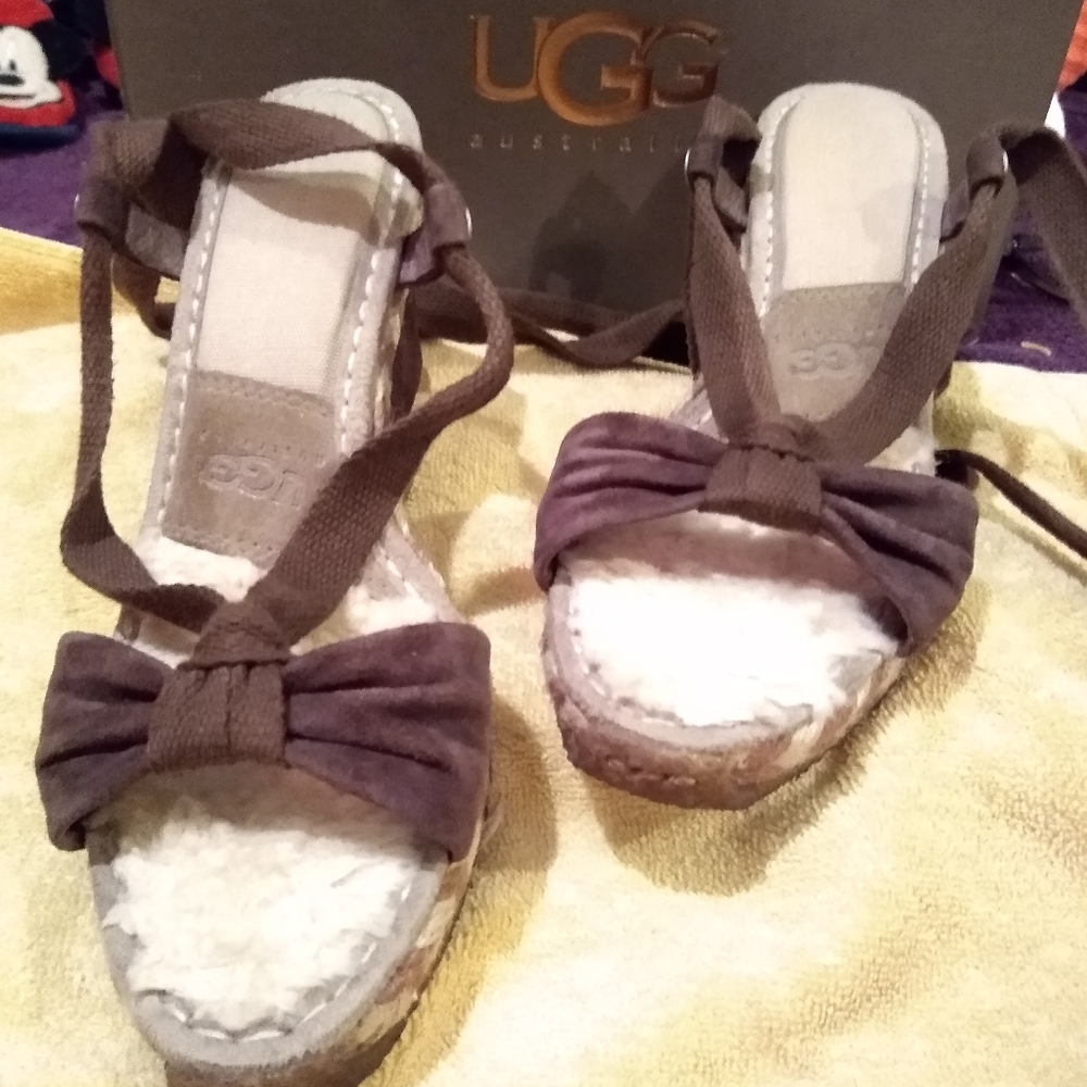 UGGs Amelie in Chocolate
